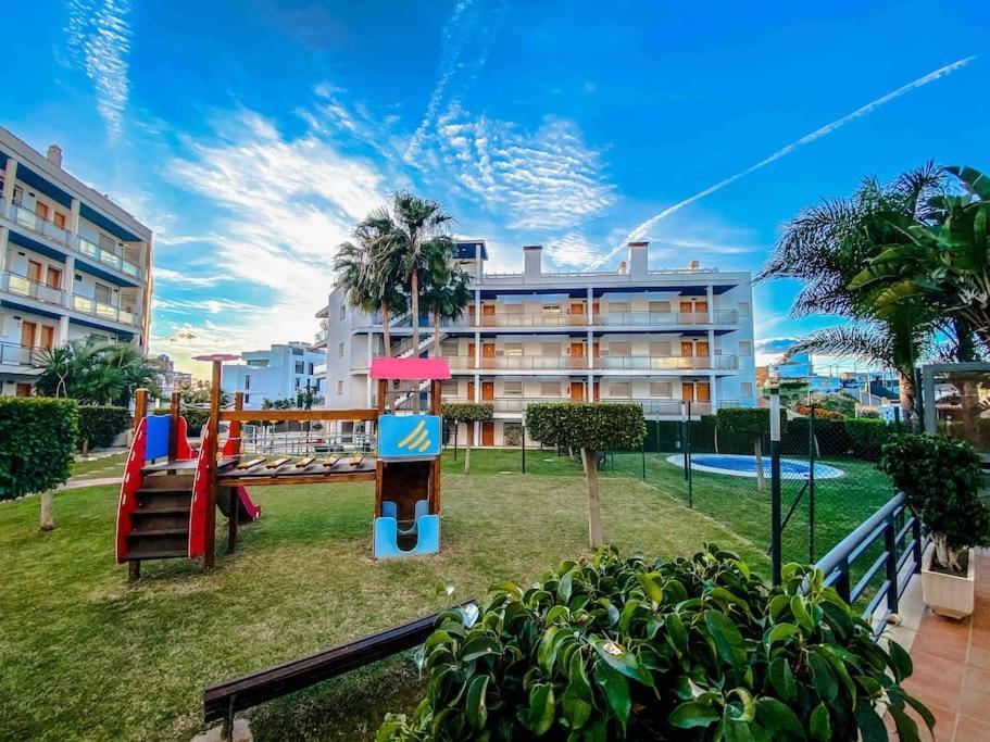 Apartamento Escapada Familiar En Torrox Costa A 100M De La Playa, Vistas Al Mar Y Parking Gratis Exterior foto